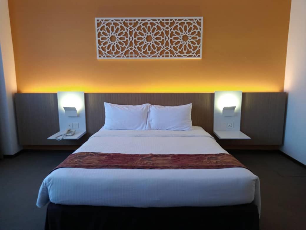 Grand Barakah Hotel Ампанг Экстерьер фото